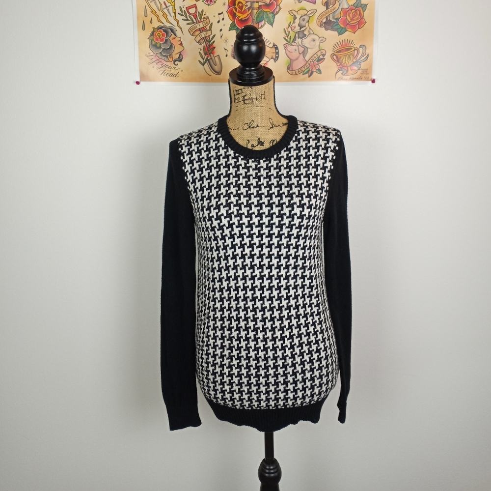 Houndstooth Sweater!